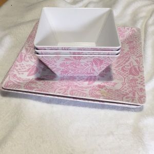 Swell heavyweight hard plastic square pink patterned plates and bowls set